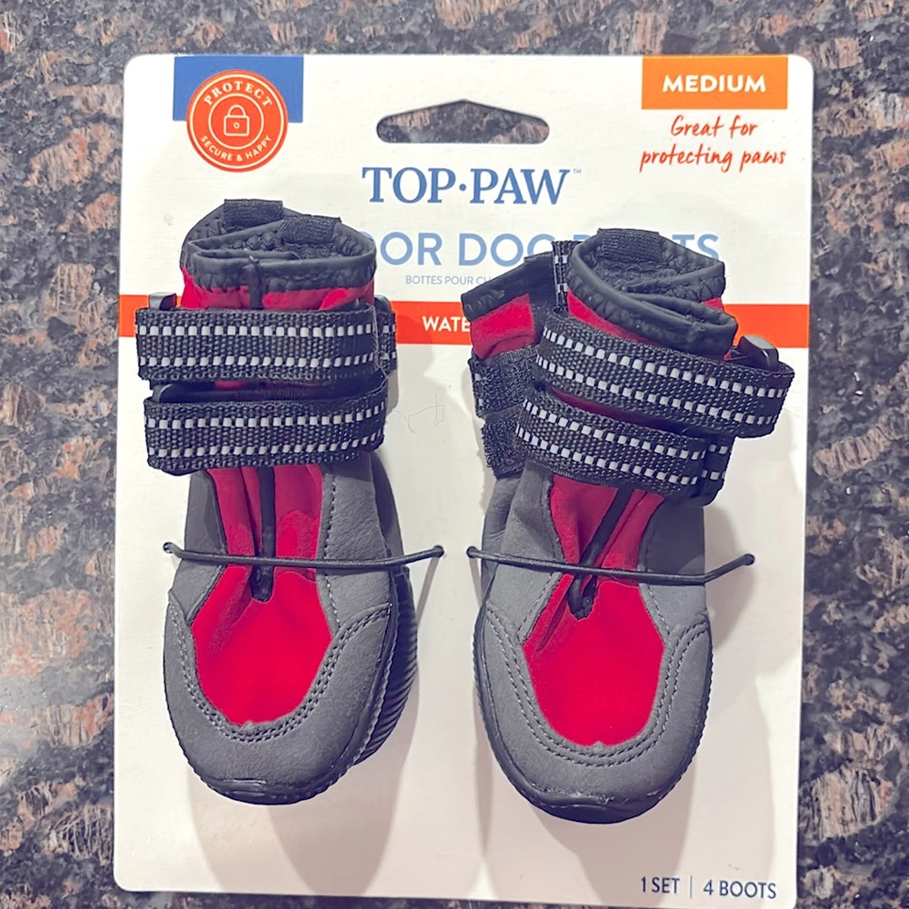 NWT Top paw 🐾 outdoor boots size medium
